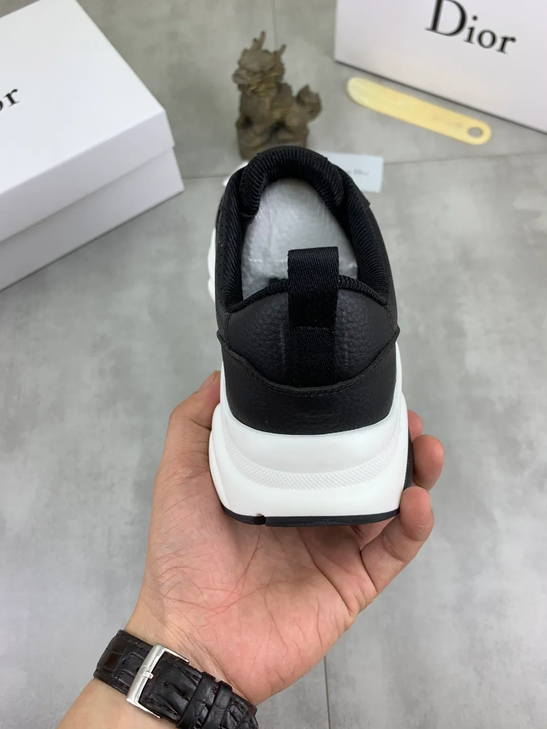 Men's Men's Shoes💰P460💰[New Style]🆘[Dior] 2025 Dior Original Lace-up Low-top Men's Shoes Classic casual shoes 🔥This model is the official classic model with high quality and made by famous original designers. It is made of high-quality cowhide with original materials➕comfortable and breathable mesh lining➕pigskin insole. The perfect last shape and generous and fashionable design have attracted many consumers and are suitable for drivers to drive🚗. What you want is the highest quality in the market. Color: 4️⃣Color Code number: 38--44 (45 46 customized)